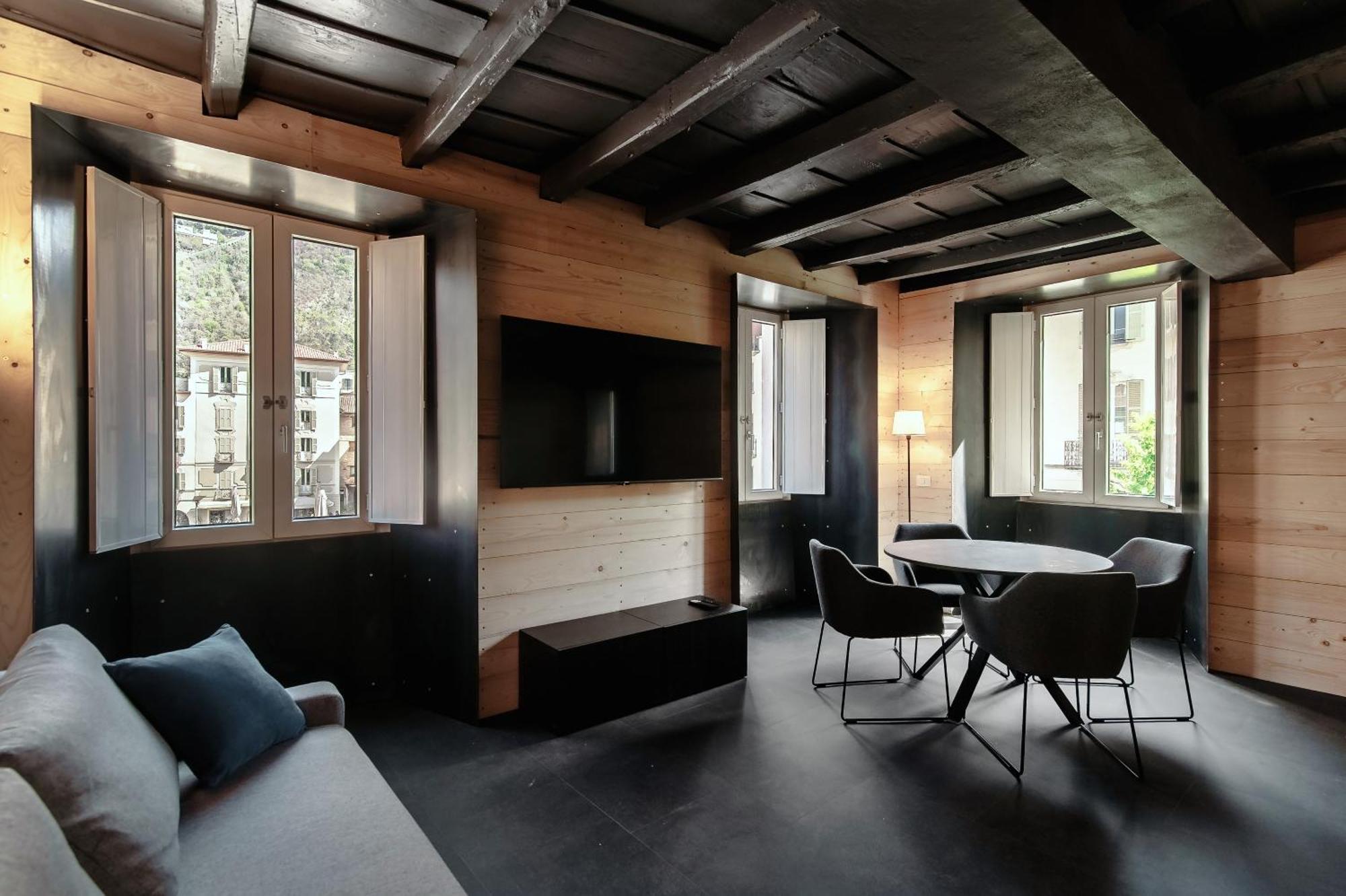 Fitzgerald Building - The House Of Travelers Apartment Como
